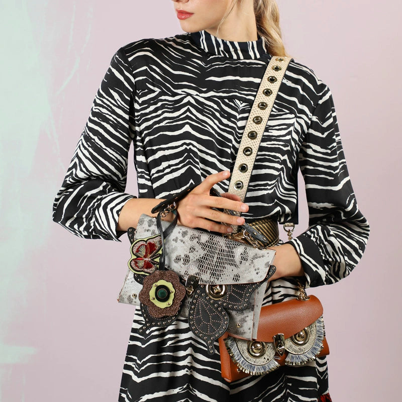 WANACCESSORY double-sided two-color caramel lizard pattern owl face changing envelope bag alias series